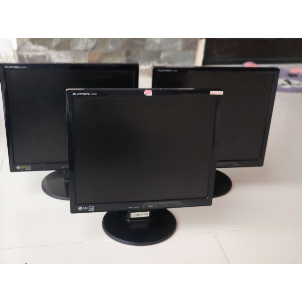 monitor LCD LG/HP 17 inch kotak.normal