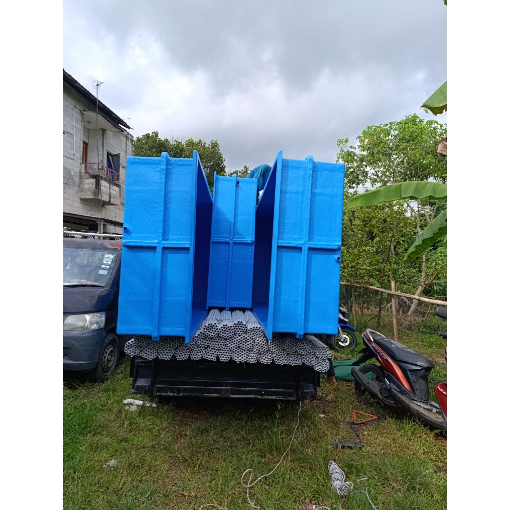 BAK KOLAM IKAN POLOS 300X125X50 Fiberglass