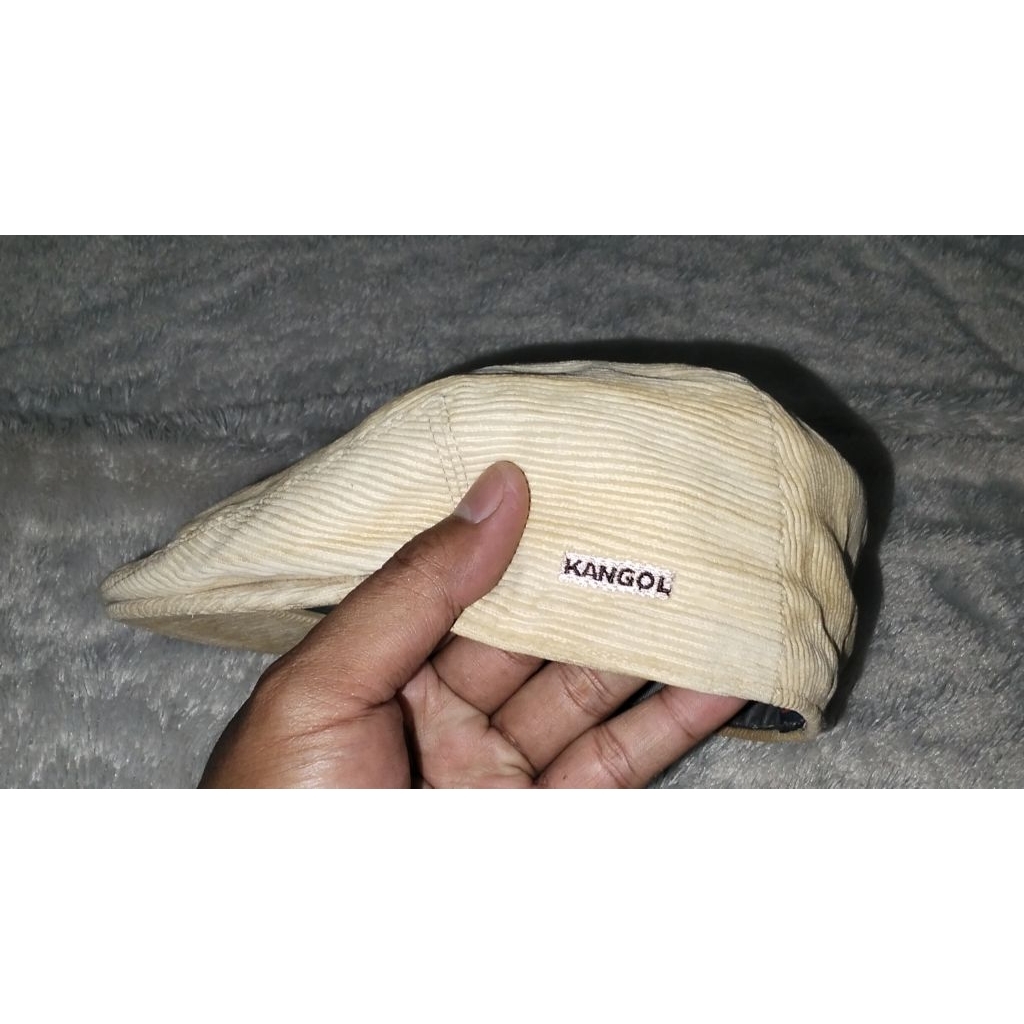 Topi Flatcap Kangguru Bahan Cordu Size 55-56cm Second