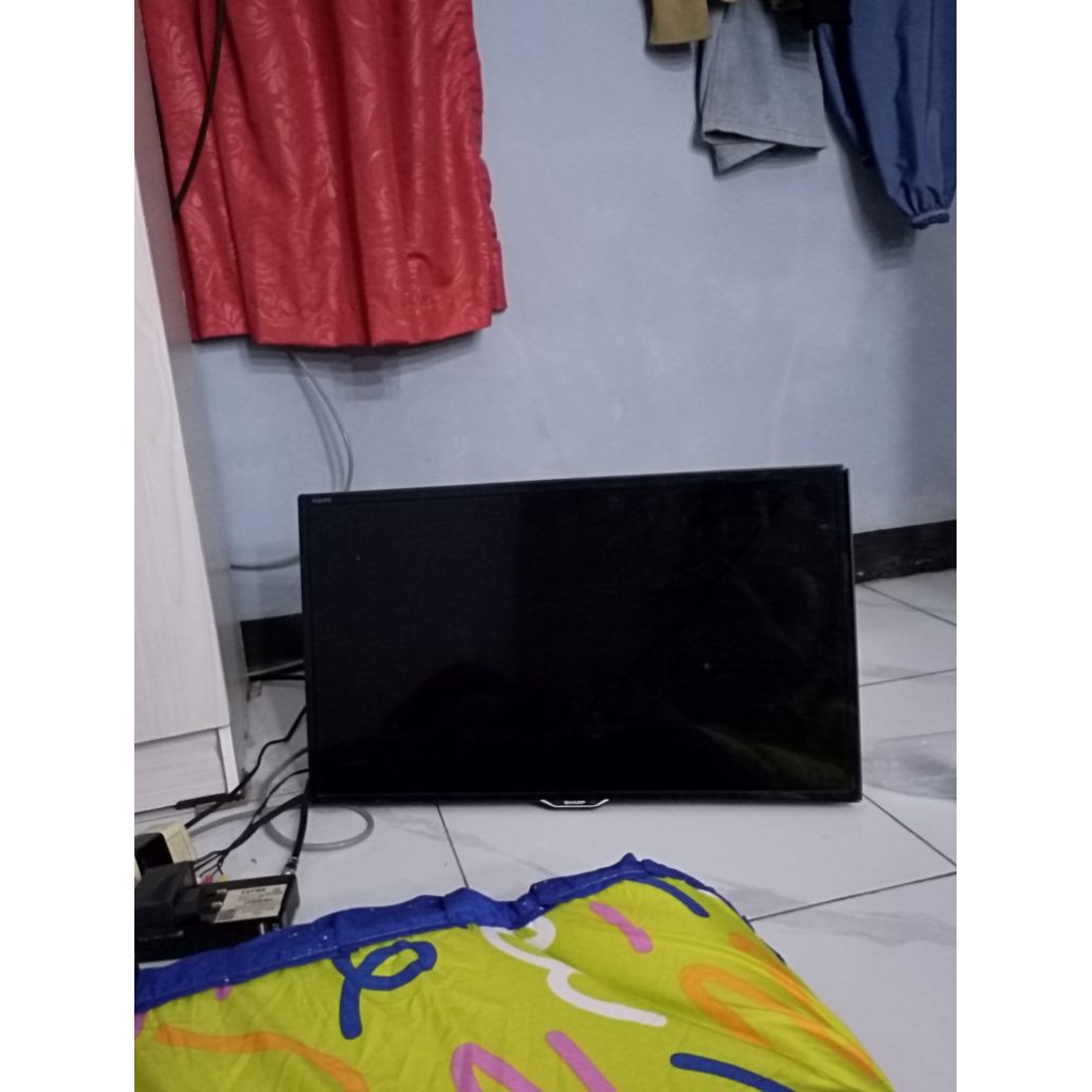 tv LED Sharp Aquos 24"
