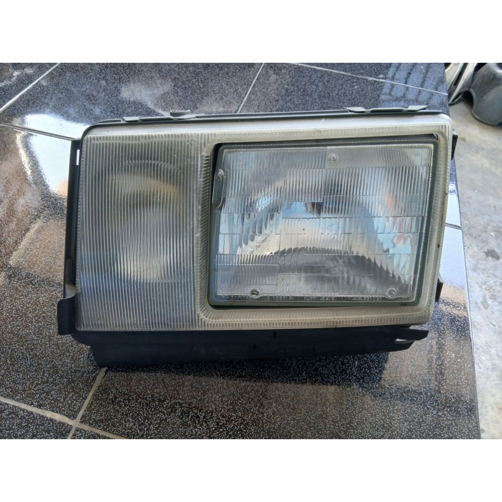 headlamp mercy w 124 sebelah kiri