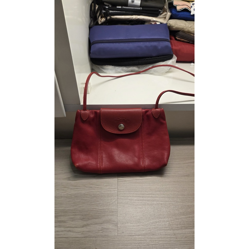 Preloved Bekas Tas Kulit Longchamp / Sling Bag Long Champ Original