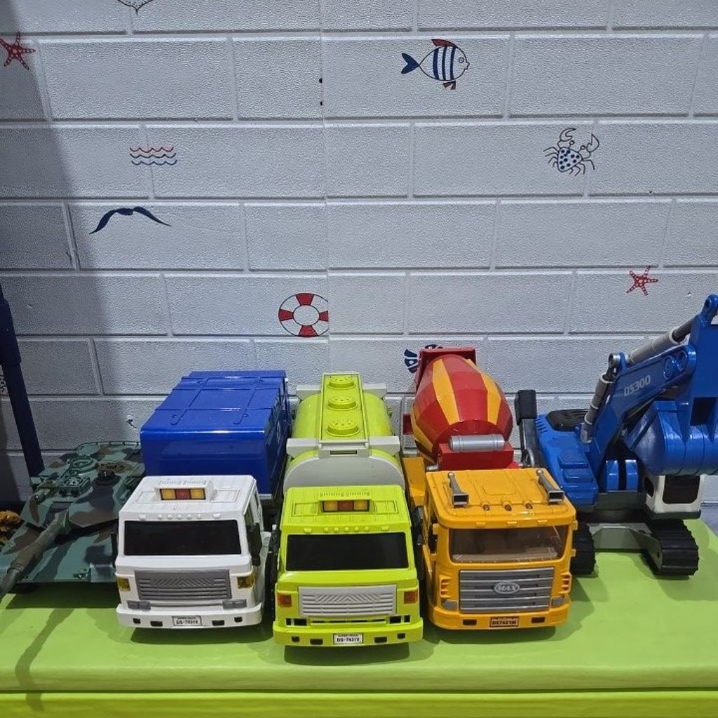 PRELOVED truk besar DAESUNG