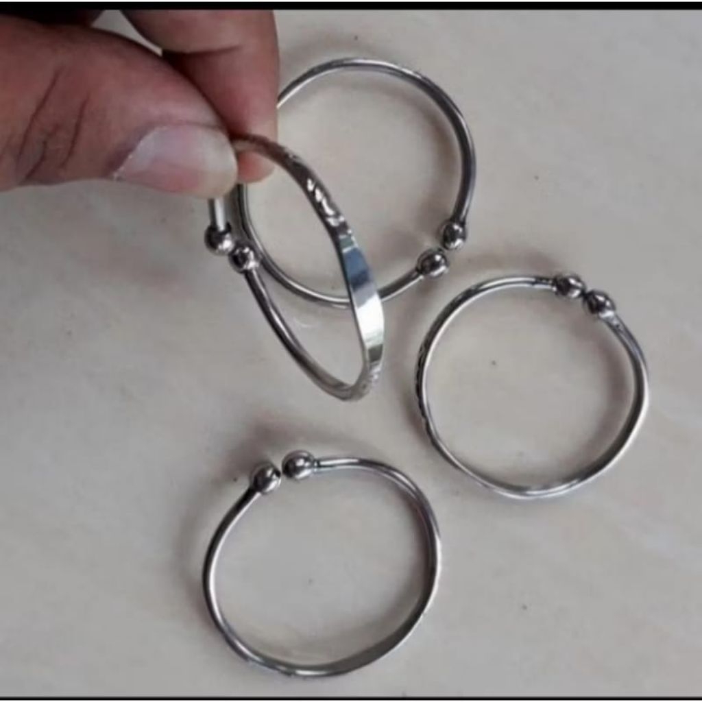 GELANG BAYI ASLI BESI PUTIH 100% ASLI MODEL BIJI LADA  BISA UKIR NAMA MINIMAL 5 HURUF FREE UKIR NAMA