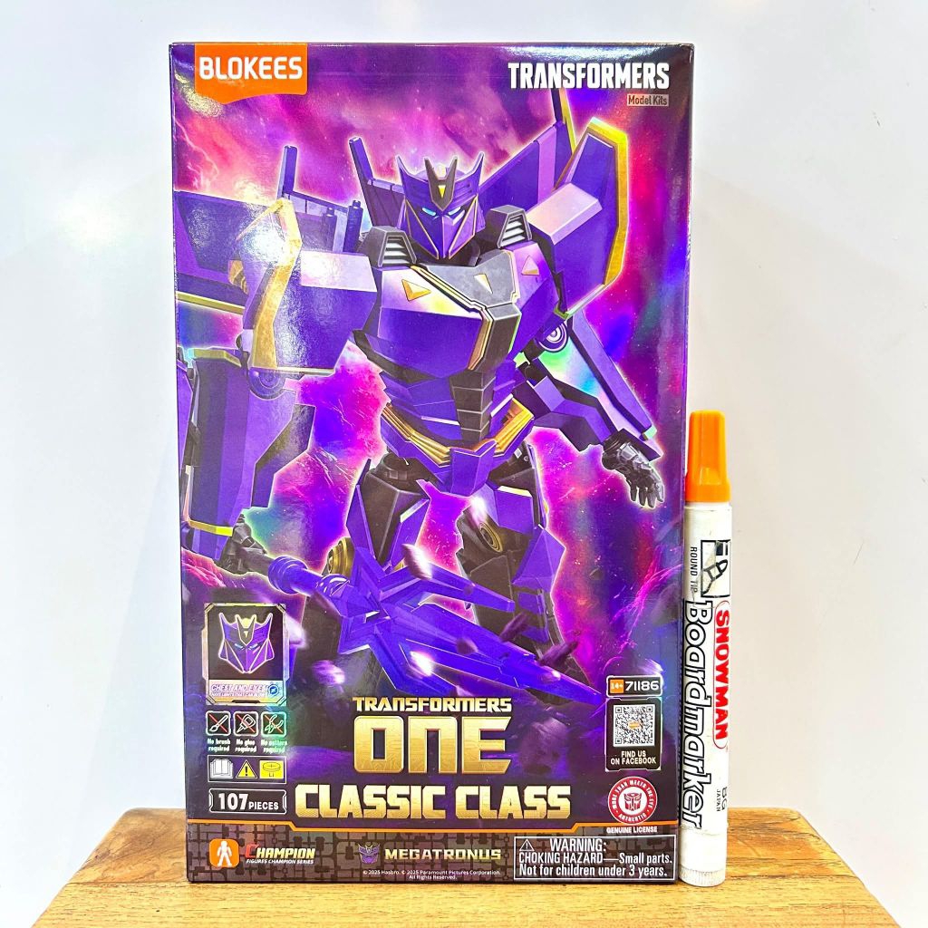 mainan model kit blokees classic class transformers one megatronustinggi sekitar 5,5 inchartikulasi 