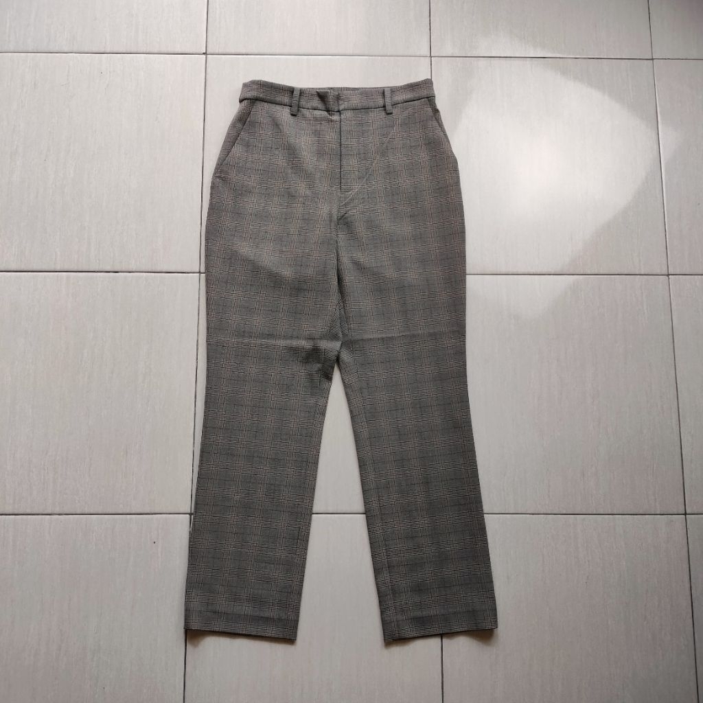 Uniqlo Celana Formal Katun Tartan Wanita Grey