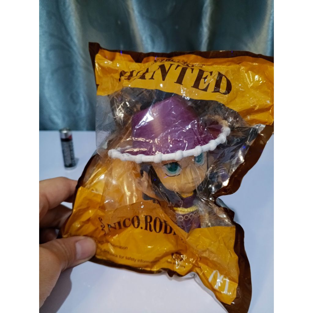 McD Happy Meal One Piece 2014 Nico Robin