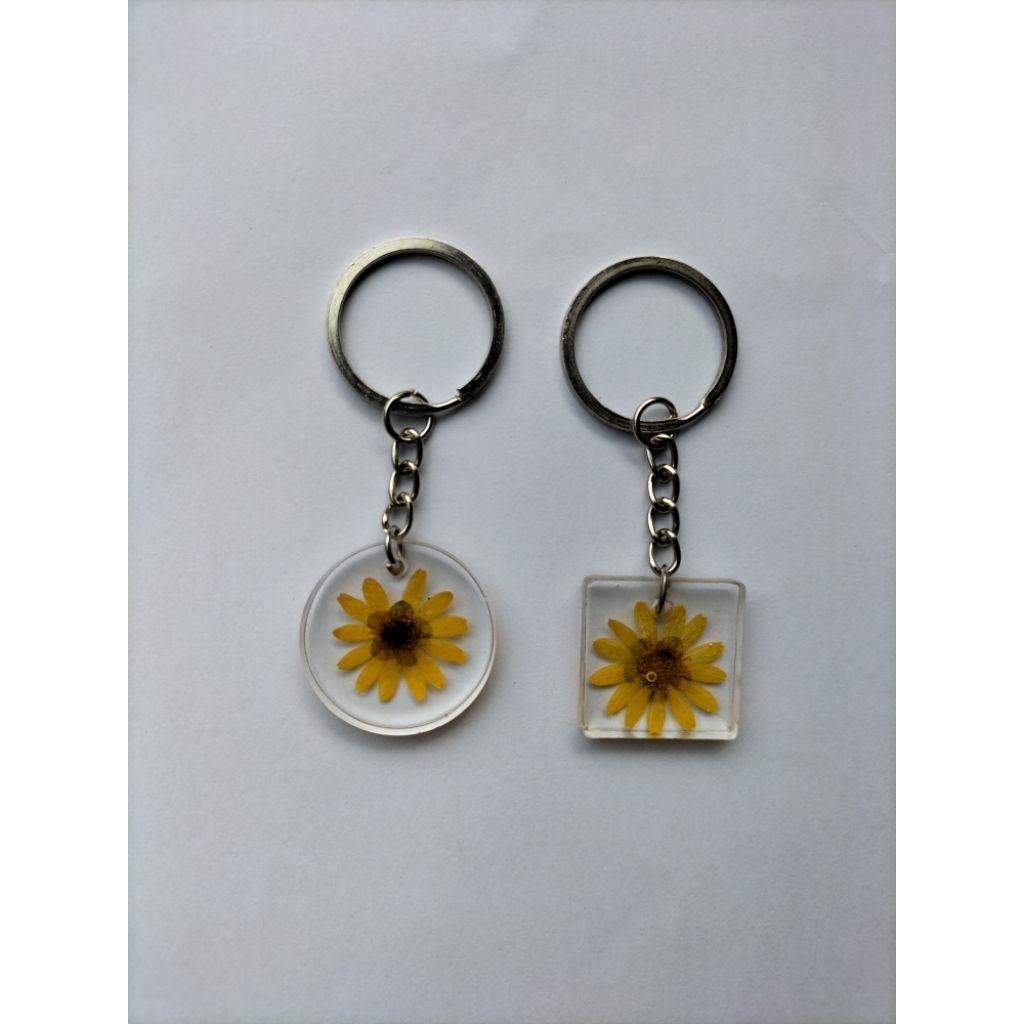 Gantungan Kunci Resin Bunga Matahari Kecil/Resin Keychain