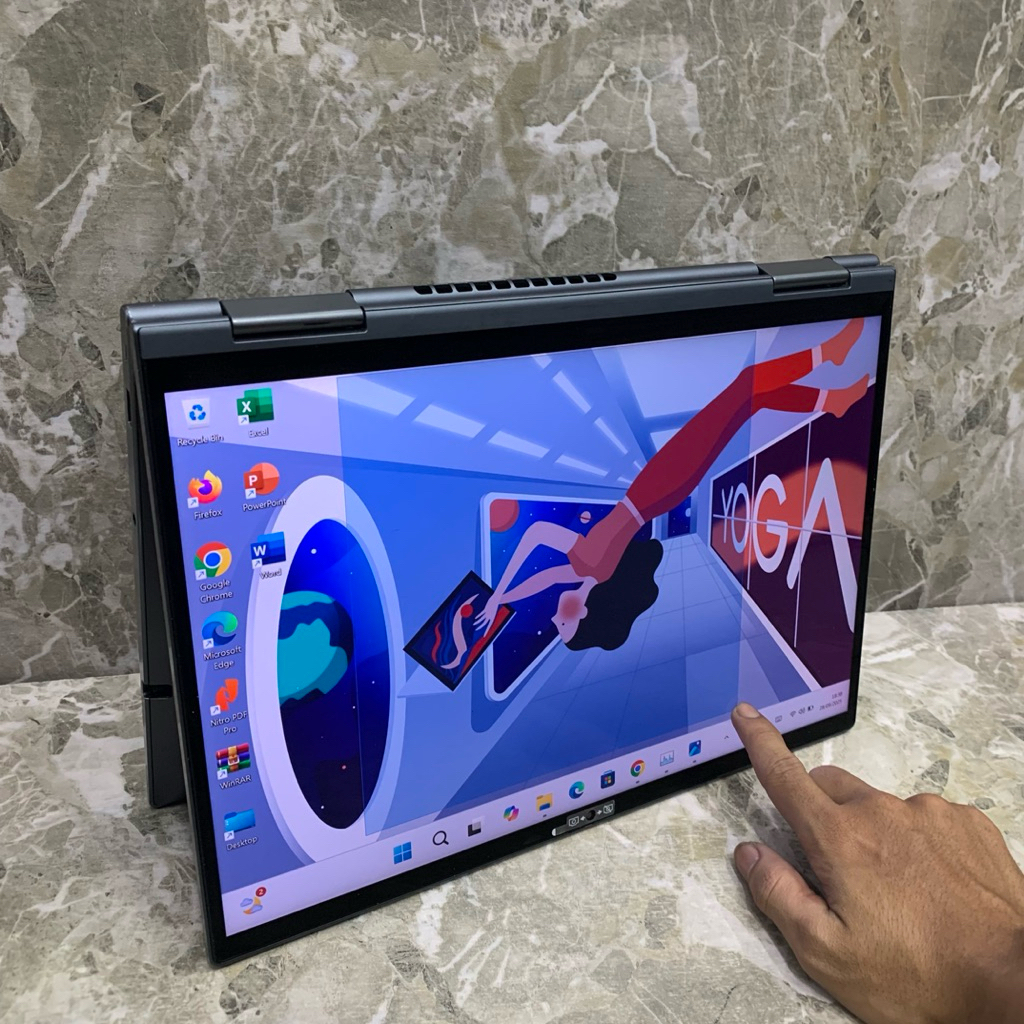 Laptop Lenovo X1 Yoga intel i7-1185G7 RAM 16 GB/SSD 512 GB 14”FHD IPS Touchscreen normal slim elegan