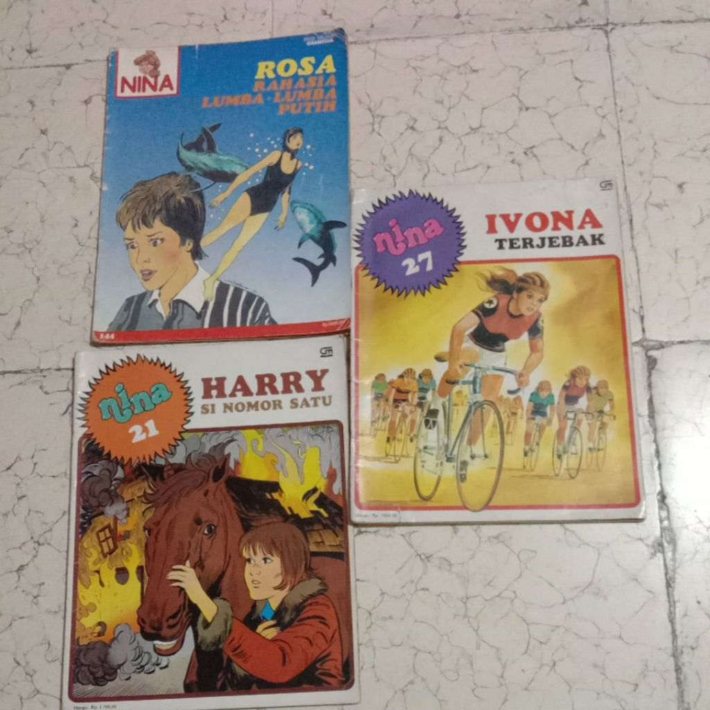 Buku Komik Nina