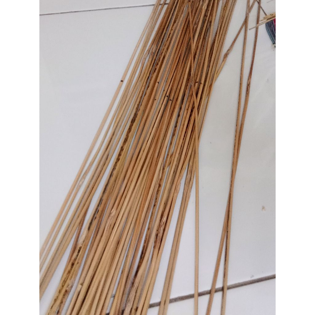 JUAL BAMBU STICK / BAMBU BUAT ARKU LAYANG- LAYANG / SUDAH DI RAUT HALUS / PANJANG 92 CM