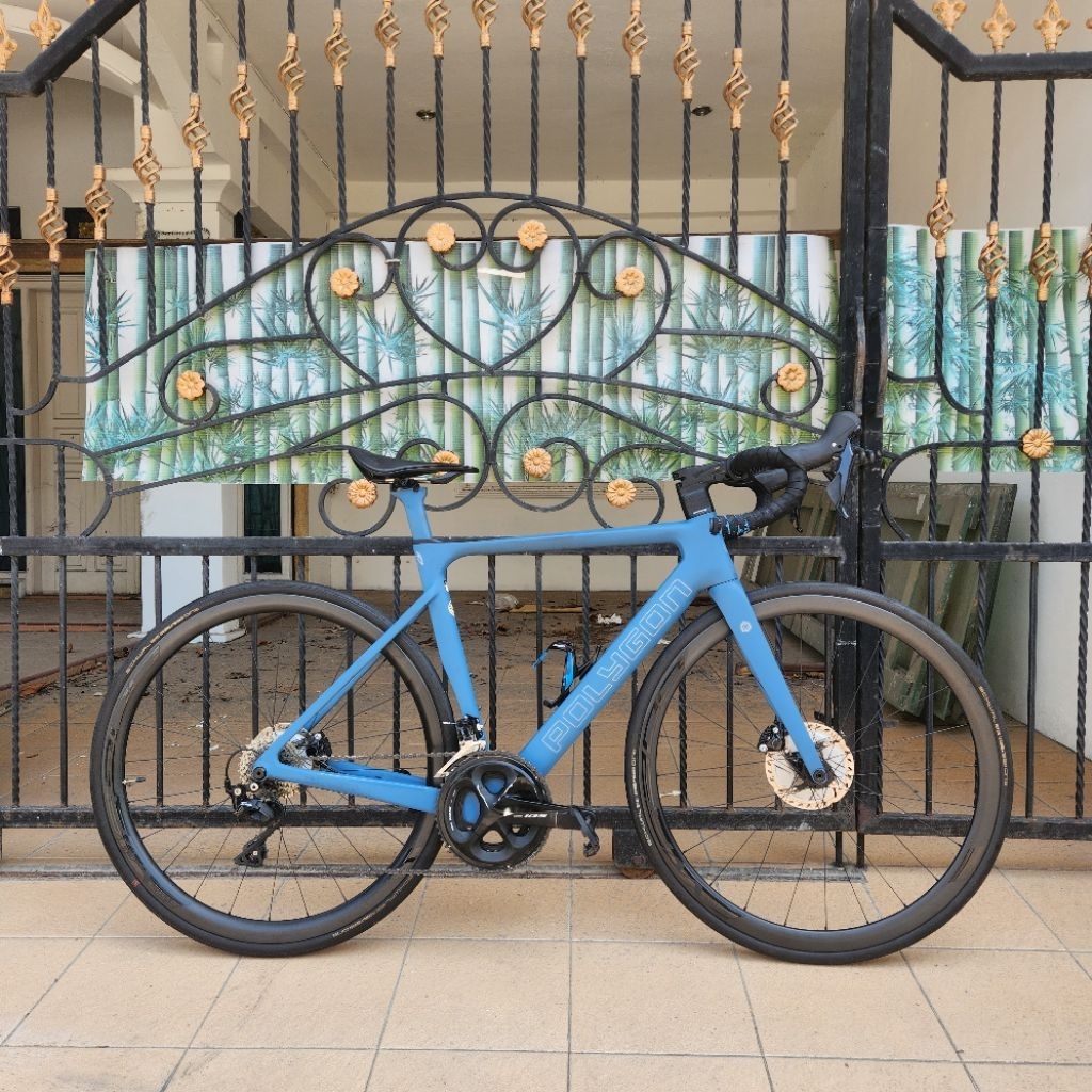 Polygon Helios A7 Disc Carbon Roadbike Fullbike