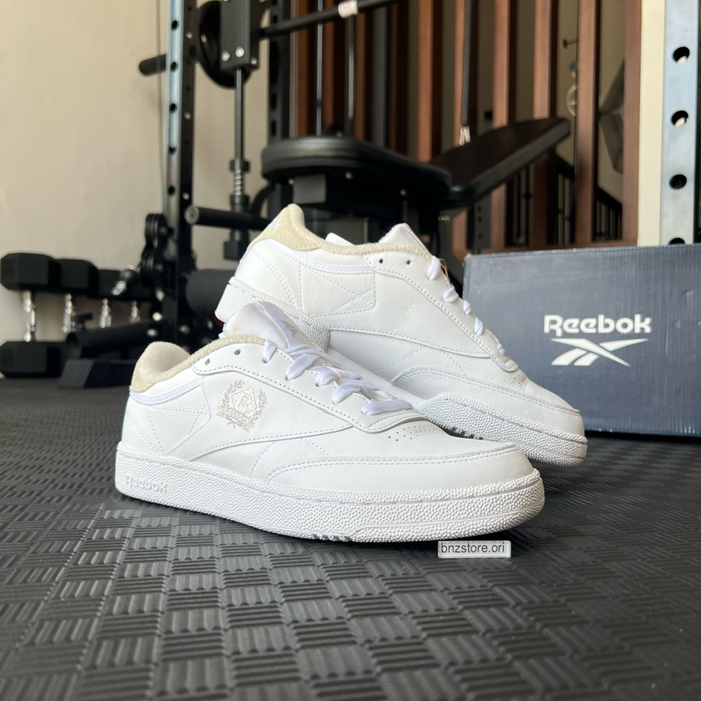 Sepatu Sneakers Unisex Reebok White/White GZ3655