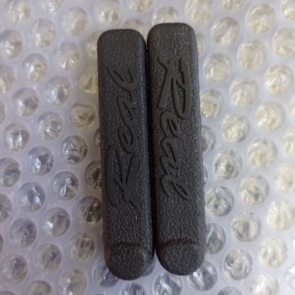 AWEH.KARET KONDOM HANDLE REM SEPEDA MOTOR SATU SET KANAN DAN KIRI