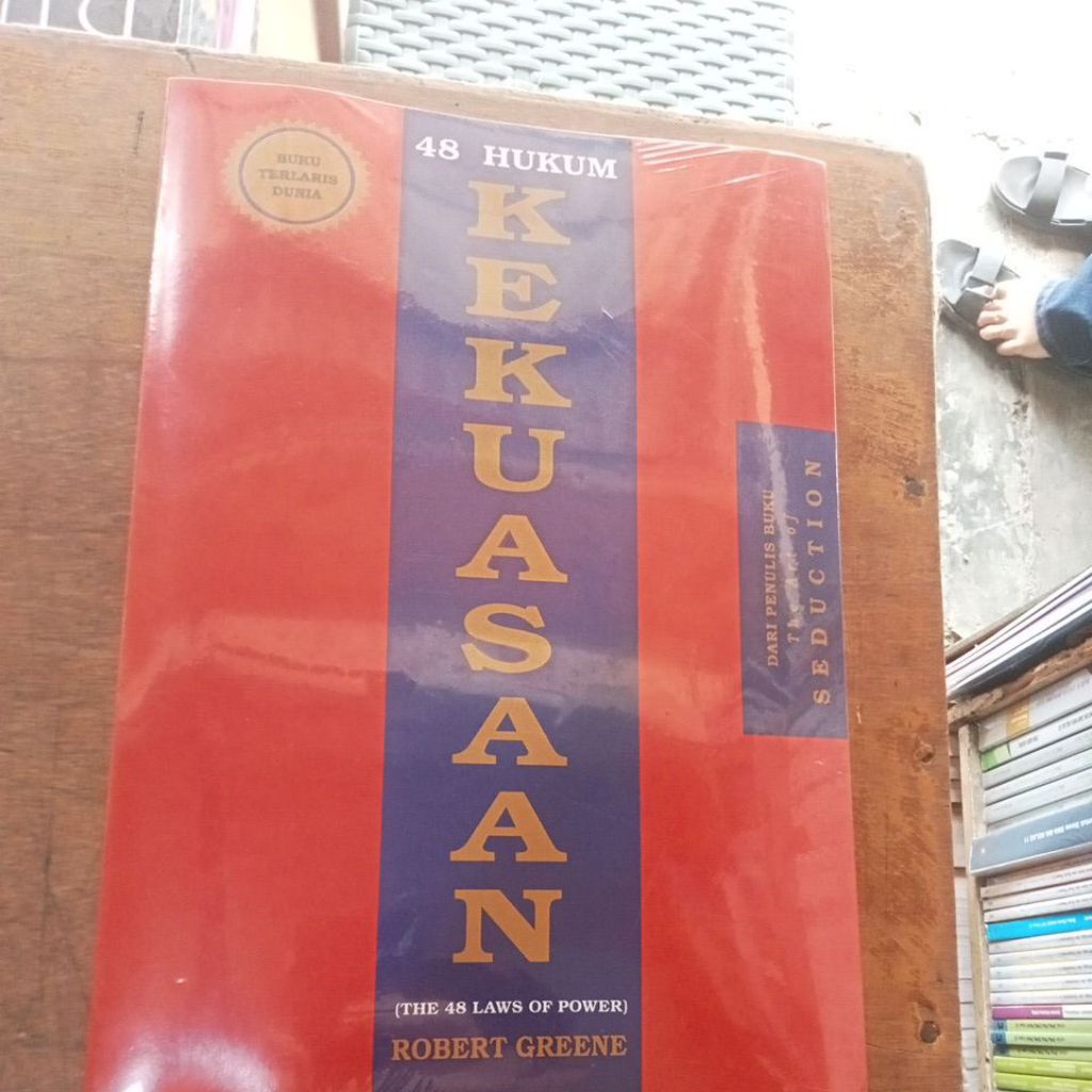 buku 48 hukum kekuasaan (robert Greene)