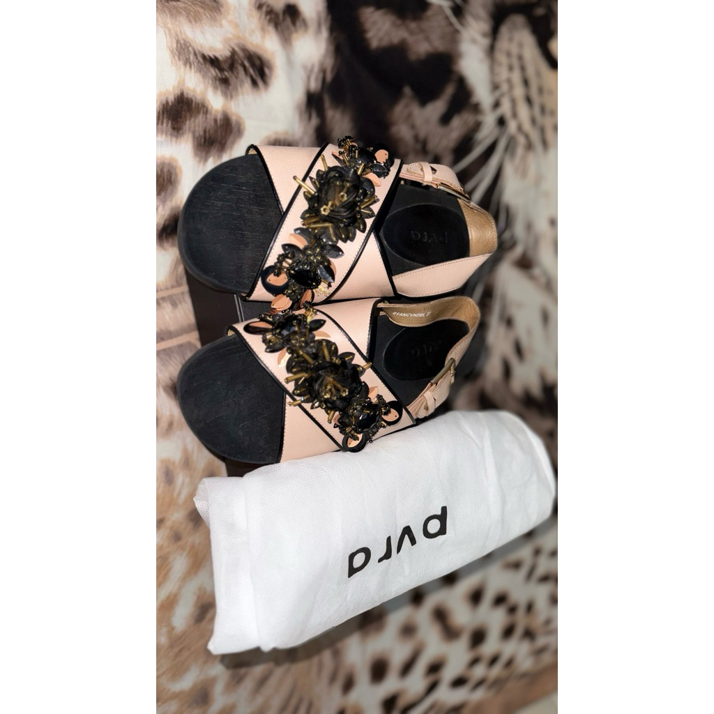 PVRA CAVVAMI NUDE BLACK SIGNATURE PRELOVED