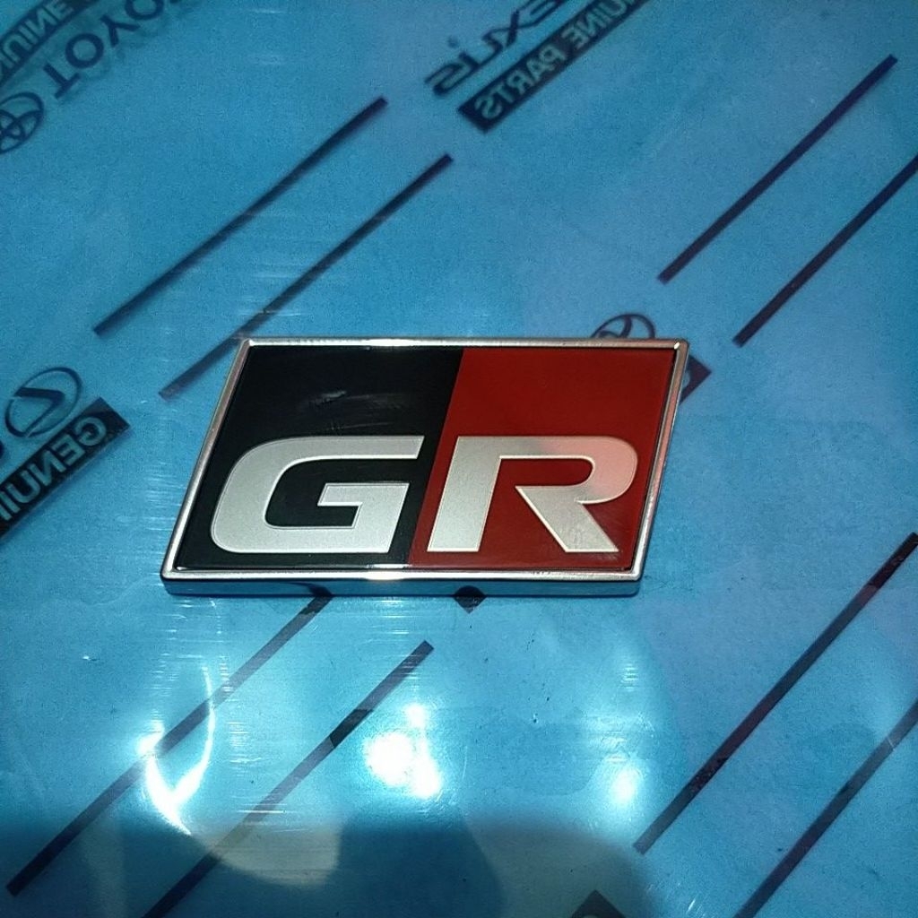 emblem GR bumper depan Avanza rush Yaris bodykit samping rush original