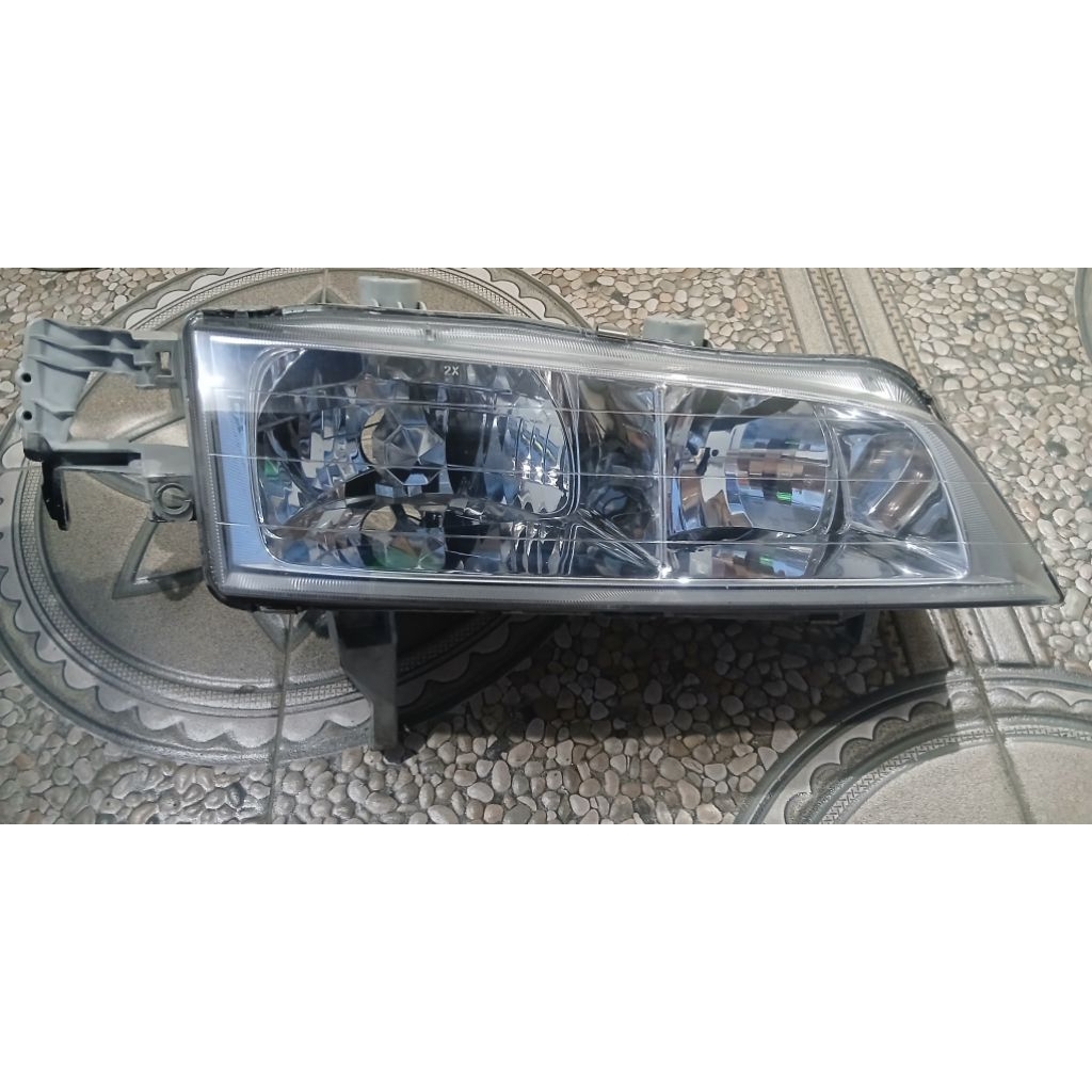headlamp lampu depan honda accord cielo sebelah kanan