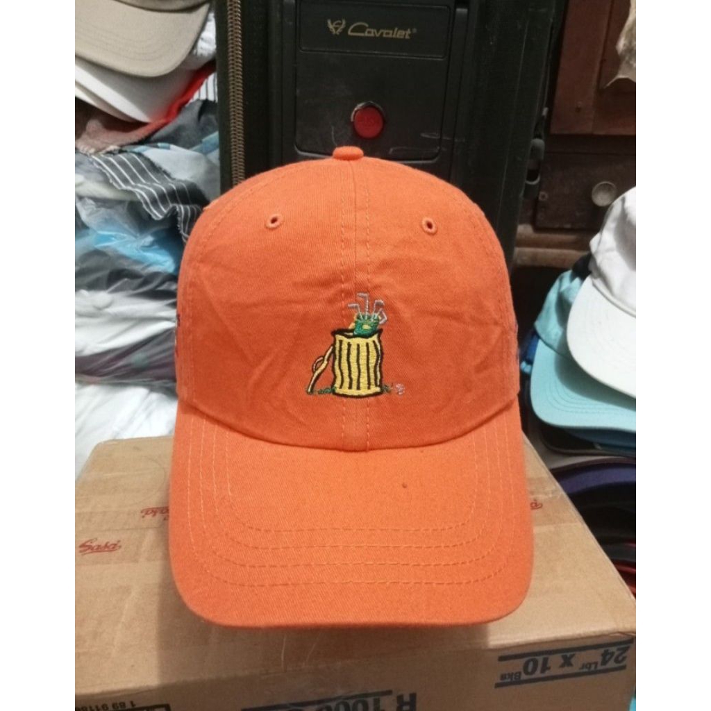 Topi American Dry Goods