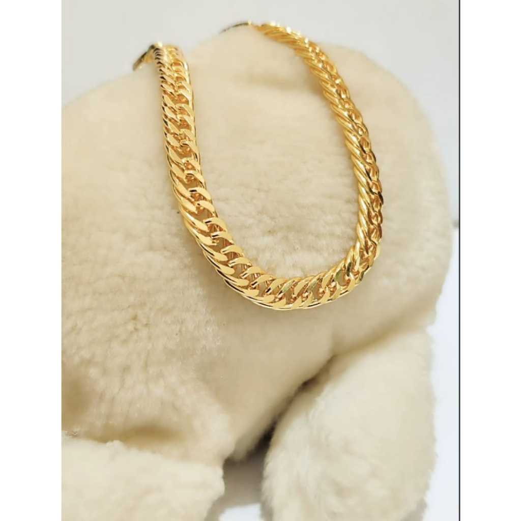 Gelang rantai rapat,model persis seperti emas asli,dijamin awet dan nyaman dikulit