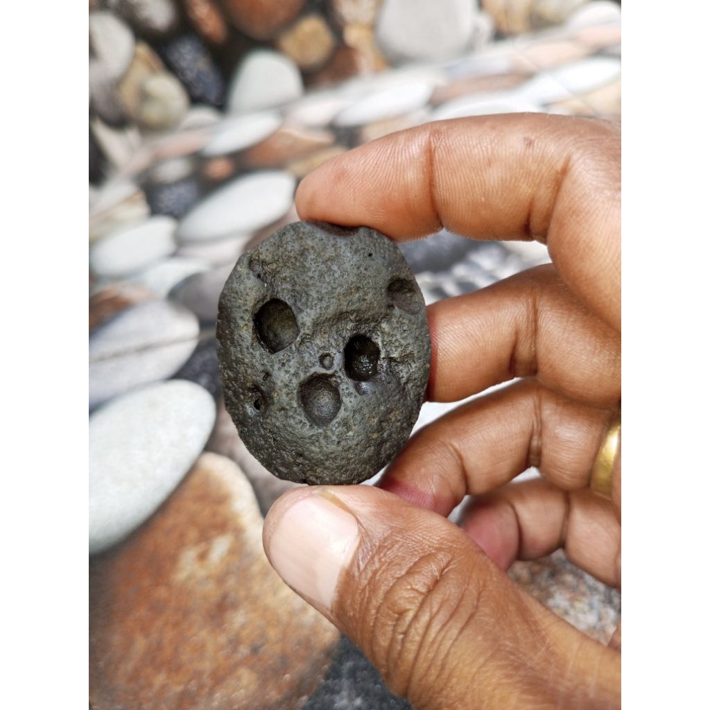 Batu Badar Besi unik Sakral