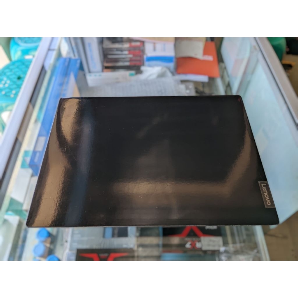Lenovo Ideapad S145Intel Pentium Gold 5405U 2.4GHzRAM 4GB DDR4SSD 256GB (Super Ngebuttt)
Layar 14inc
