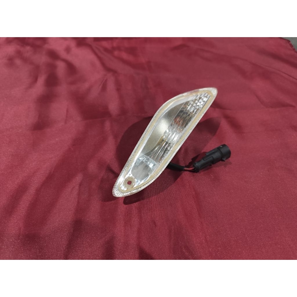 Lampu Sein Reting belakang kanan Vespa Matic Sprint Primavera original second