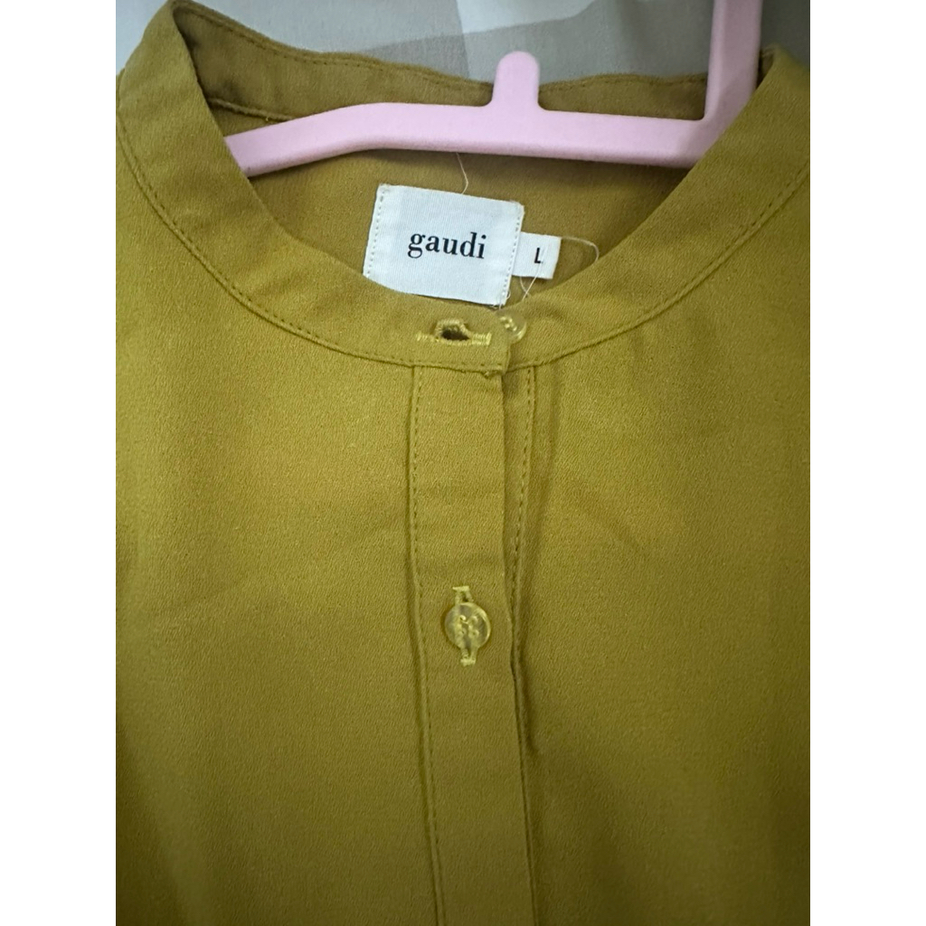 PRELOVED BAJU GAUDI