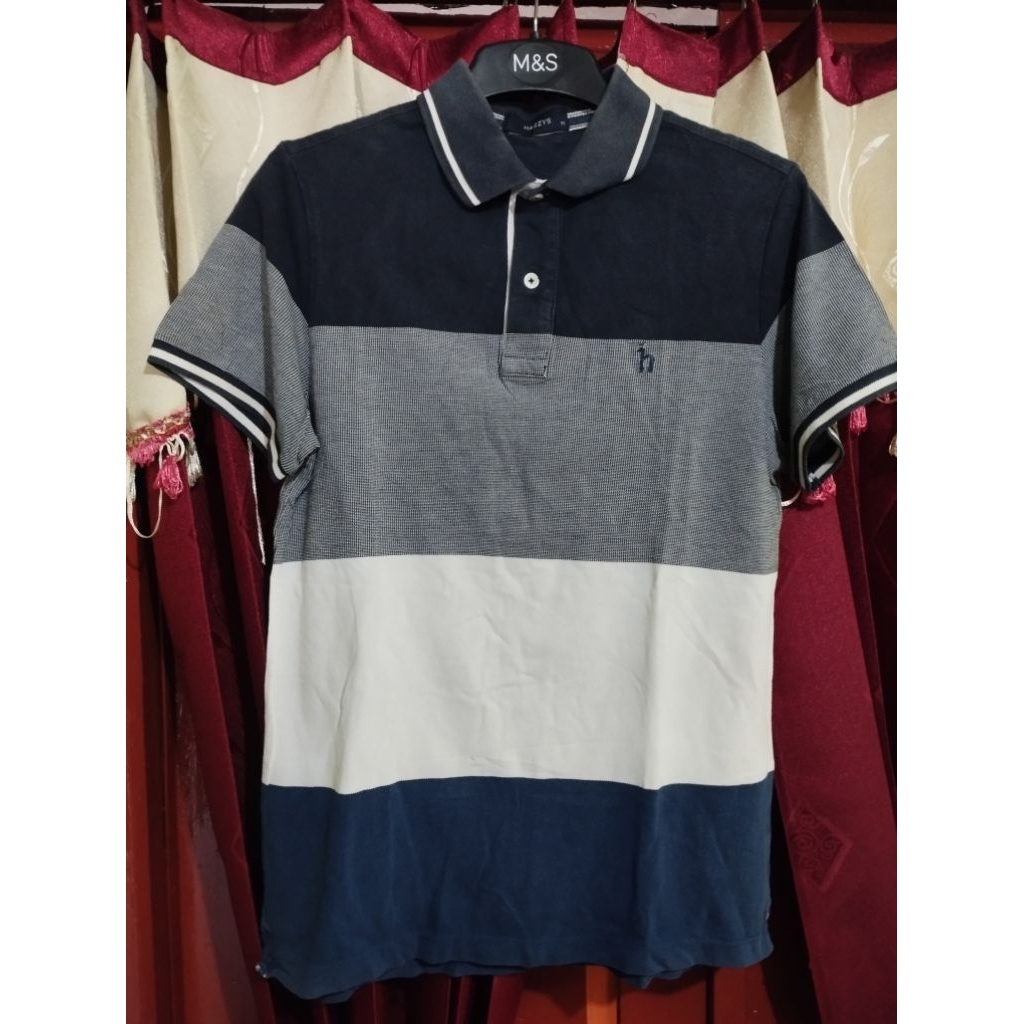 kaos polo Hazzys