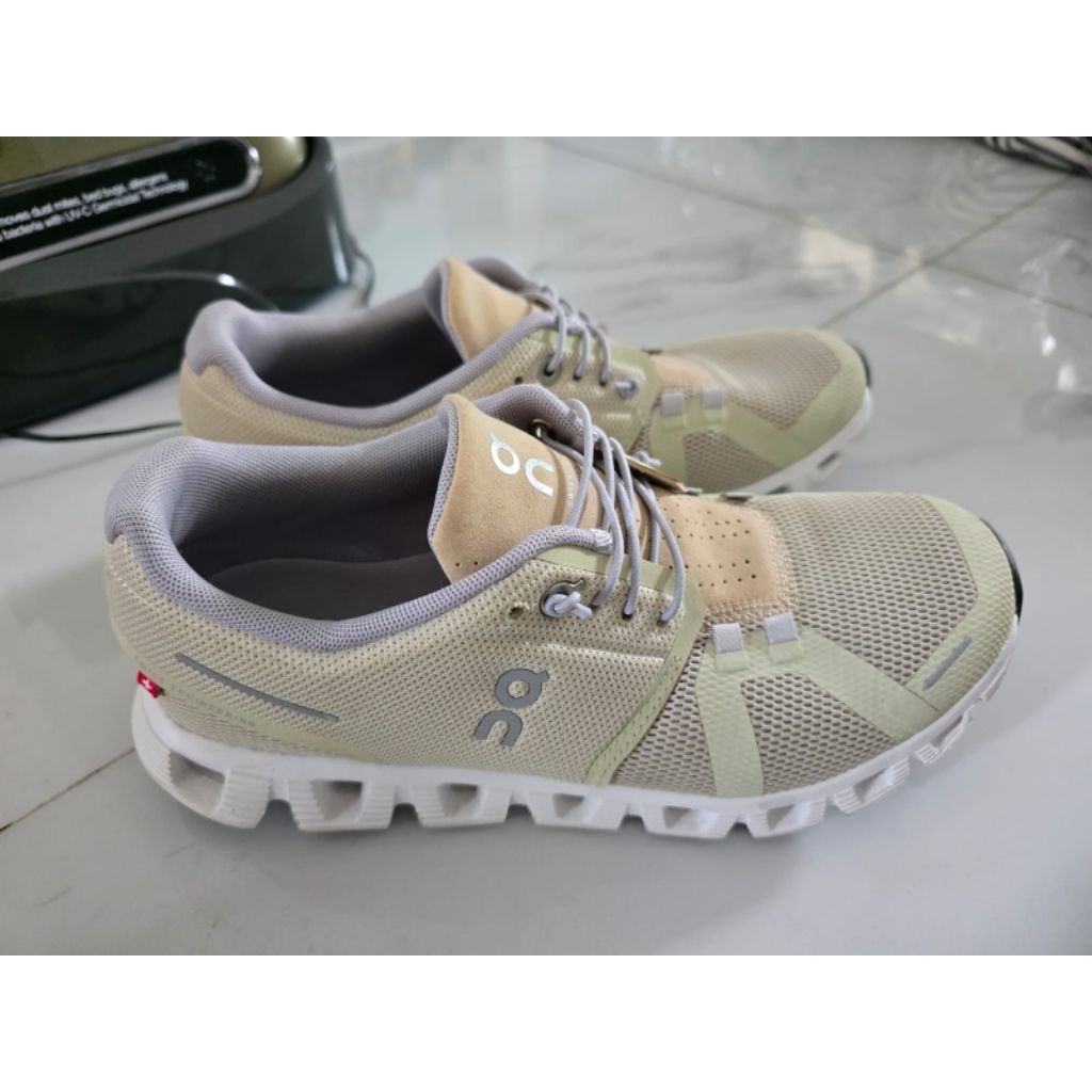 Cloud 5 Running Sneakers