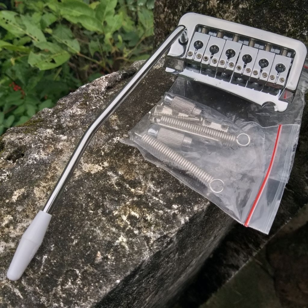 tremolo gitar semi up down korea