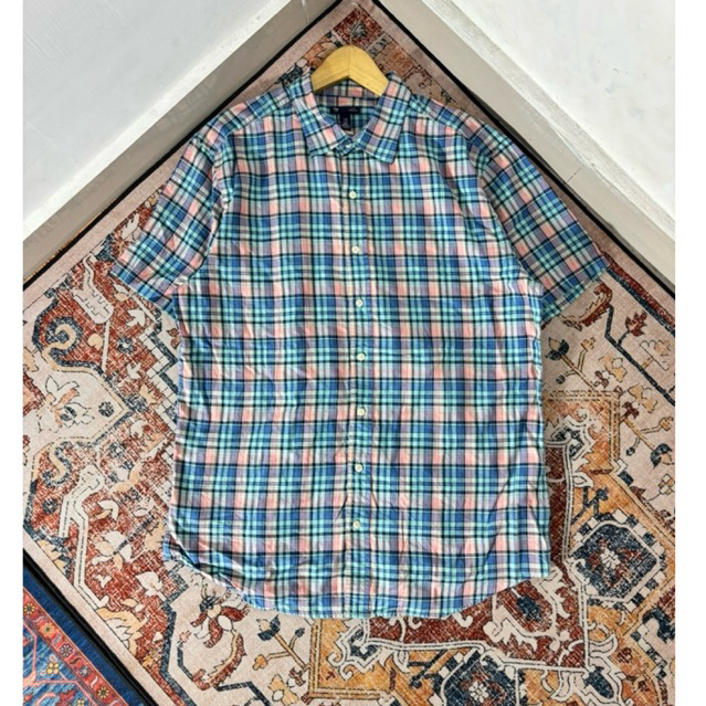 KEMEJA PENDEK GAP SECOND