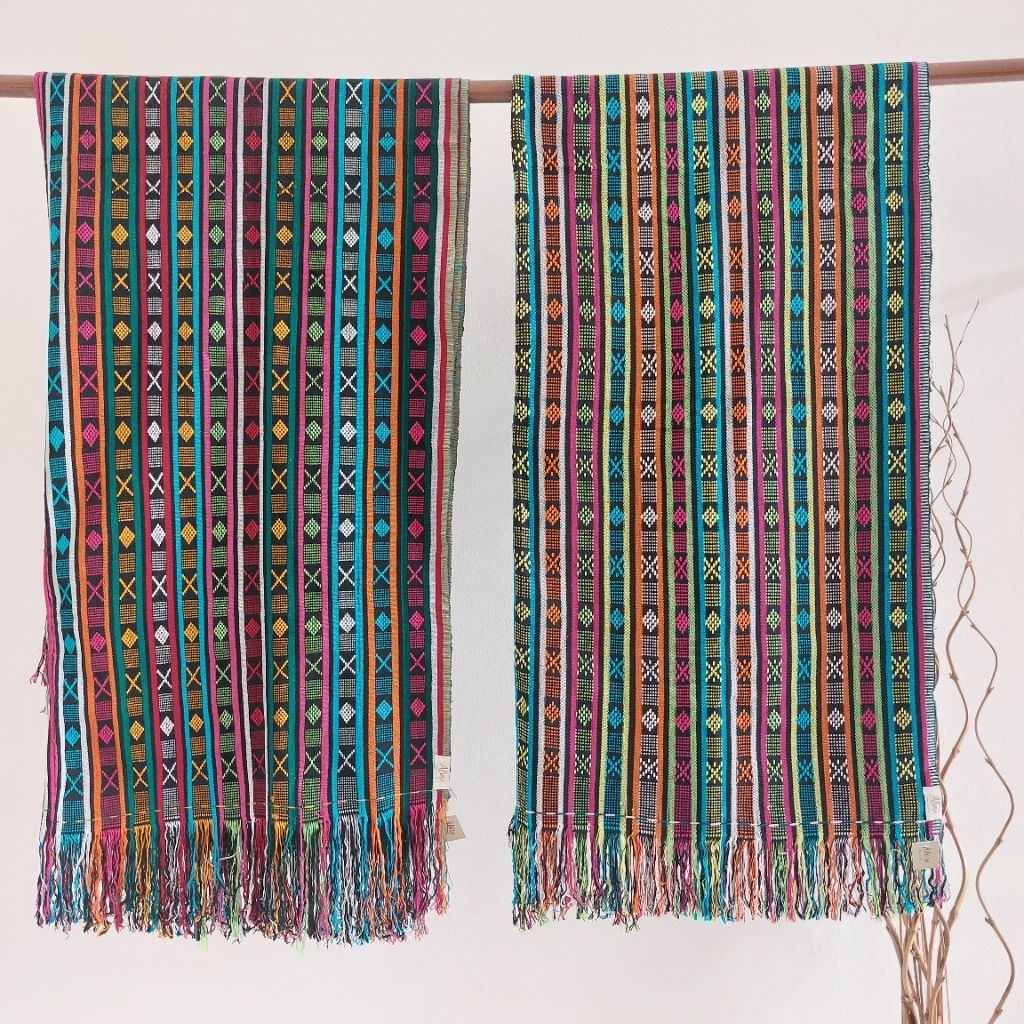 Aneka kain tenun asli dari Timor, NTT - Soe