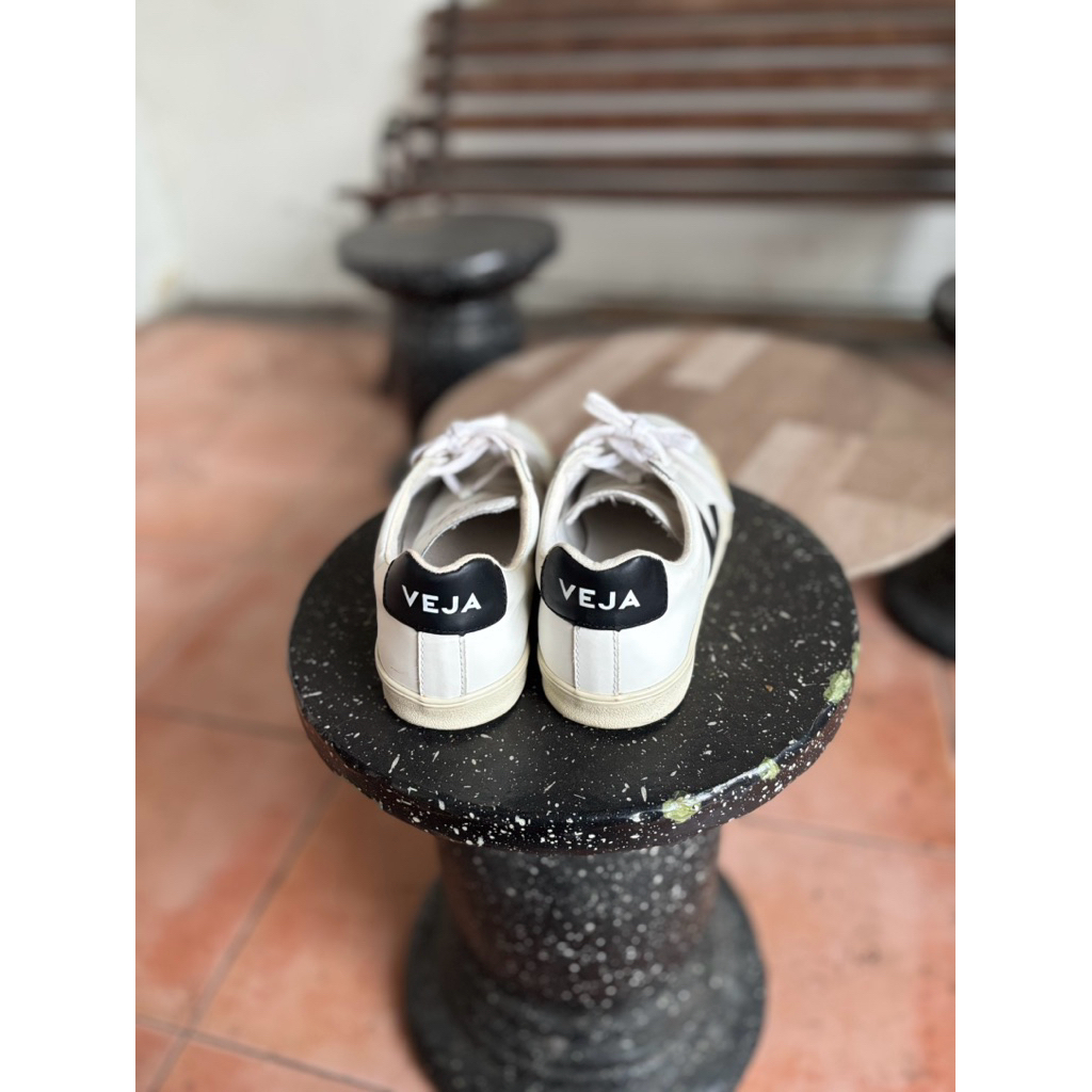 Sepatu Veja Original black white