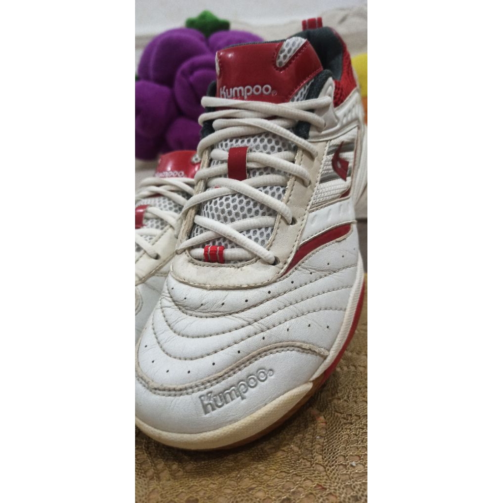 Sepatu BADMINTON KUMPOO size 44