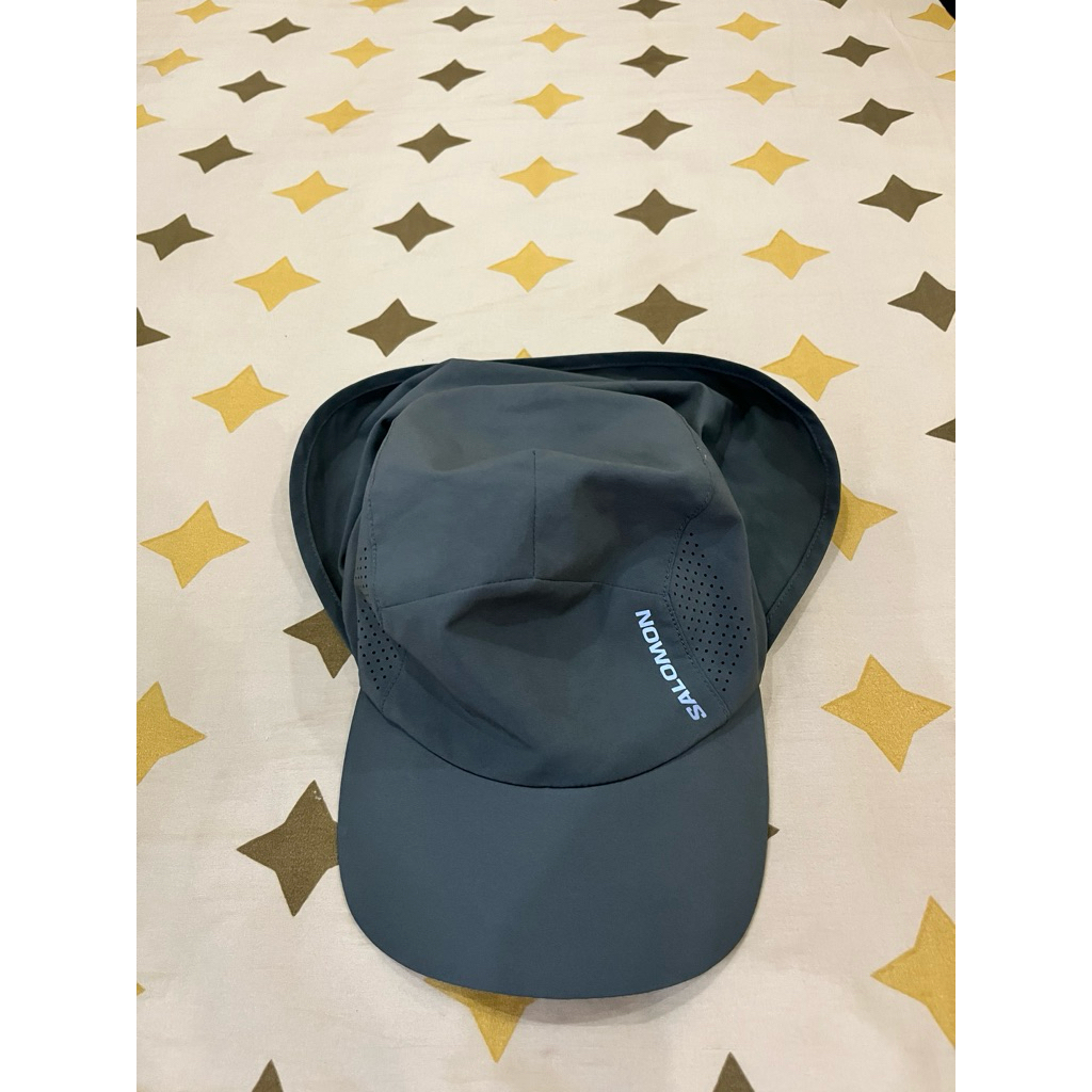 topi running salomon