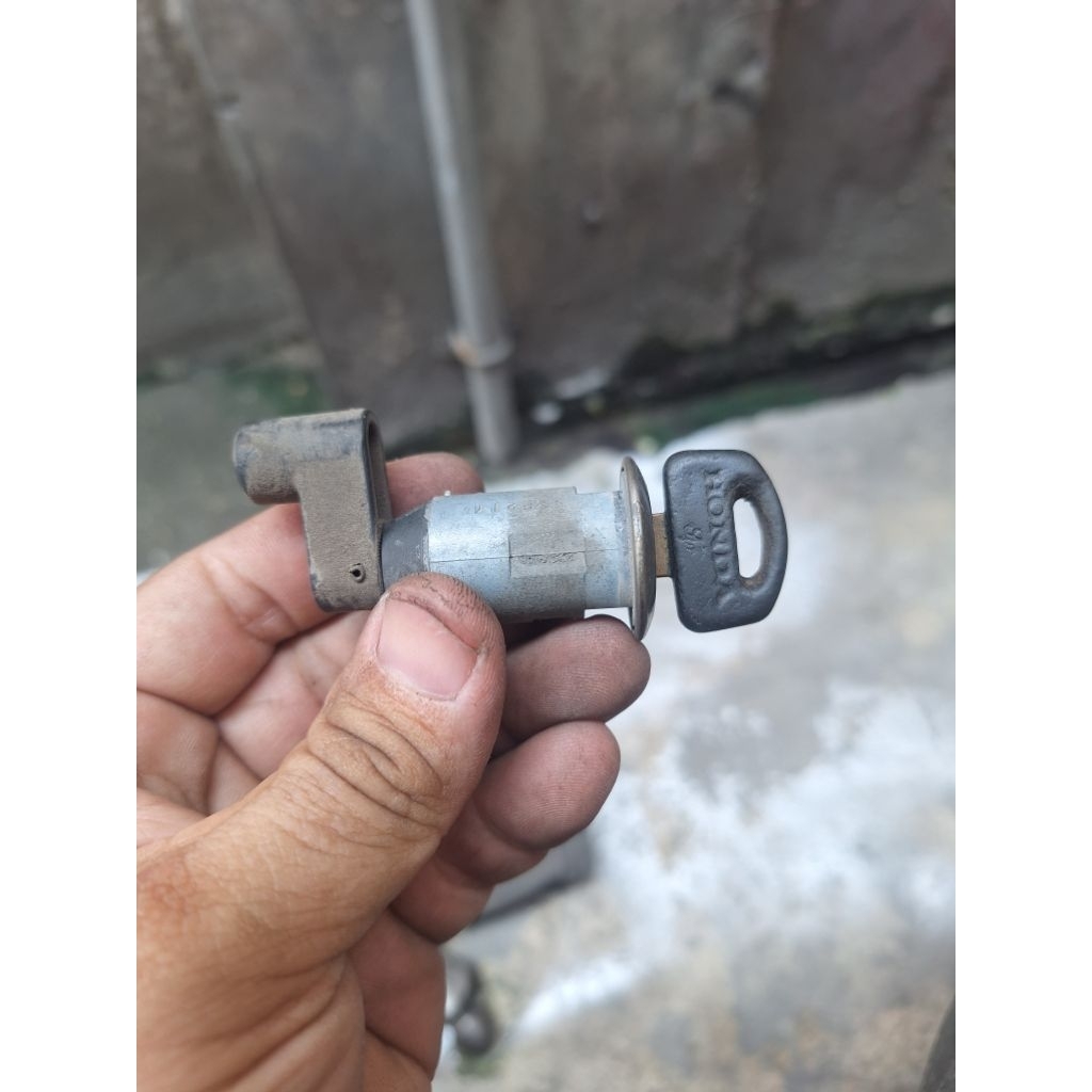 kunci jok sadel astrea800 asdap astrea 800 c800a original copotan