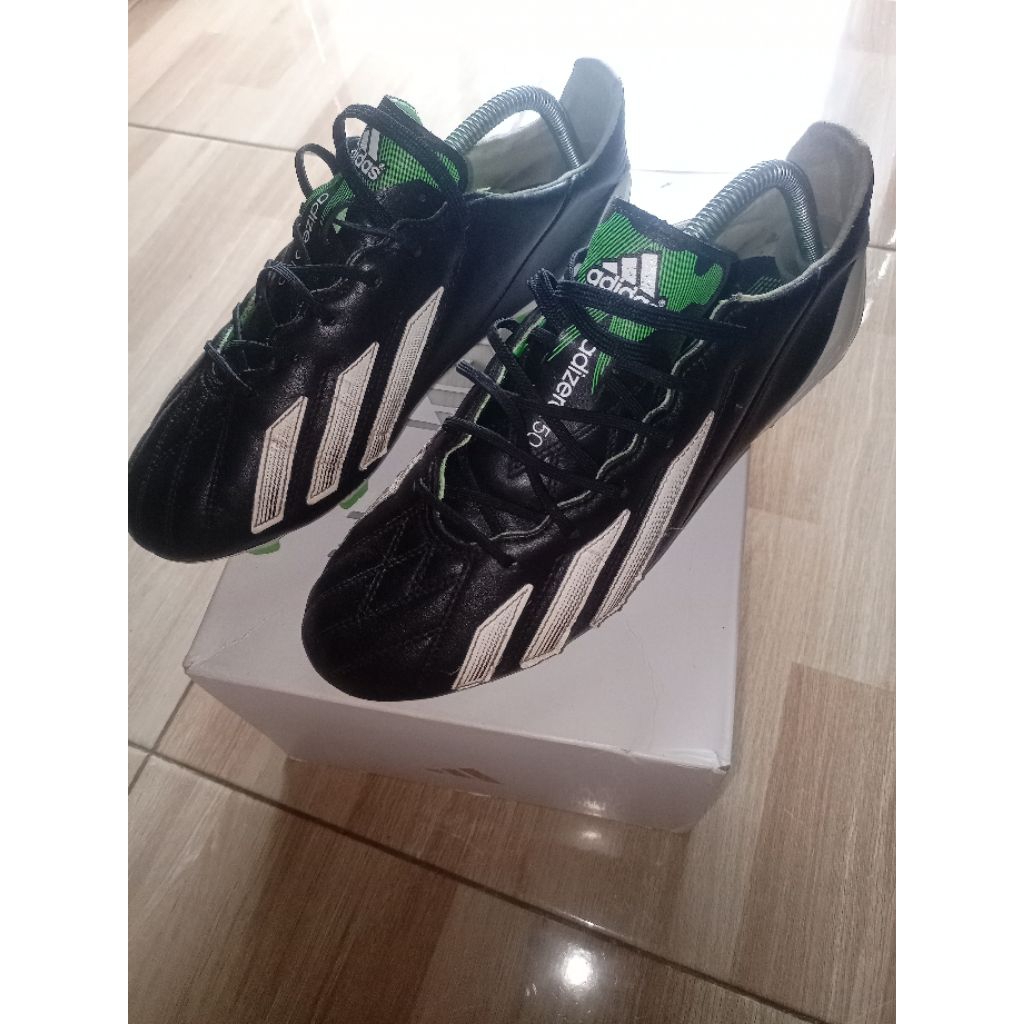 sepatu bola second Adidas F50 Adizero leather 42