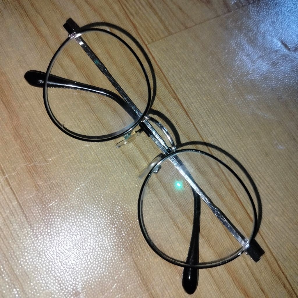 Kacamata Pranoto Lensa Minus 0,5 Preloved