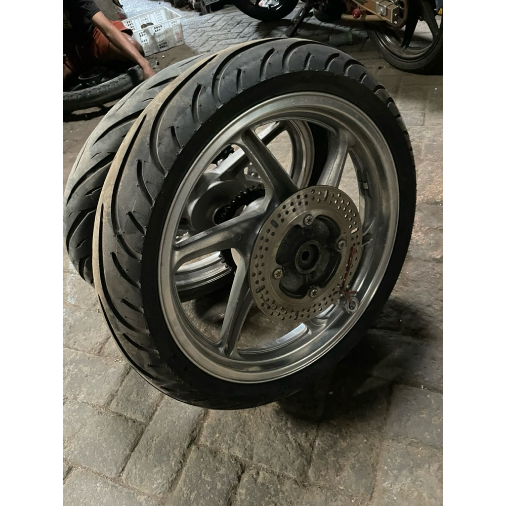 Velg enkei 185-250 cbr old set ban ring 17 original copotan motor