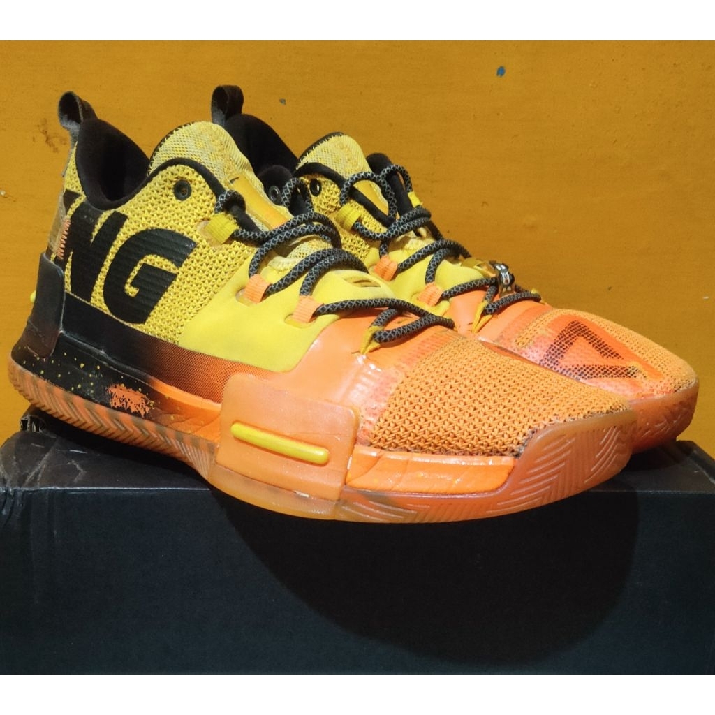 Sepatu Basket Peak second yellow