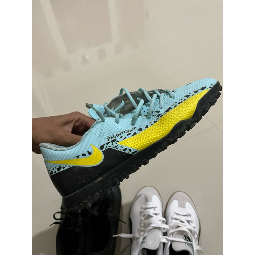 Sepatu Nike Phantom GT2 Turf