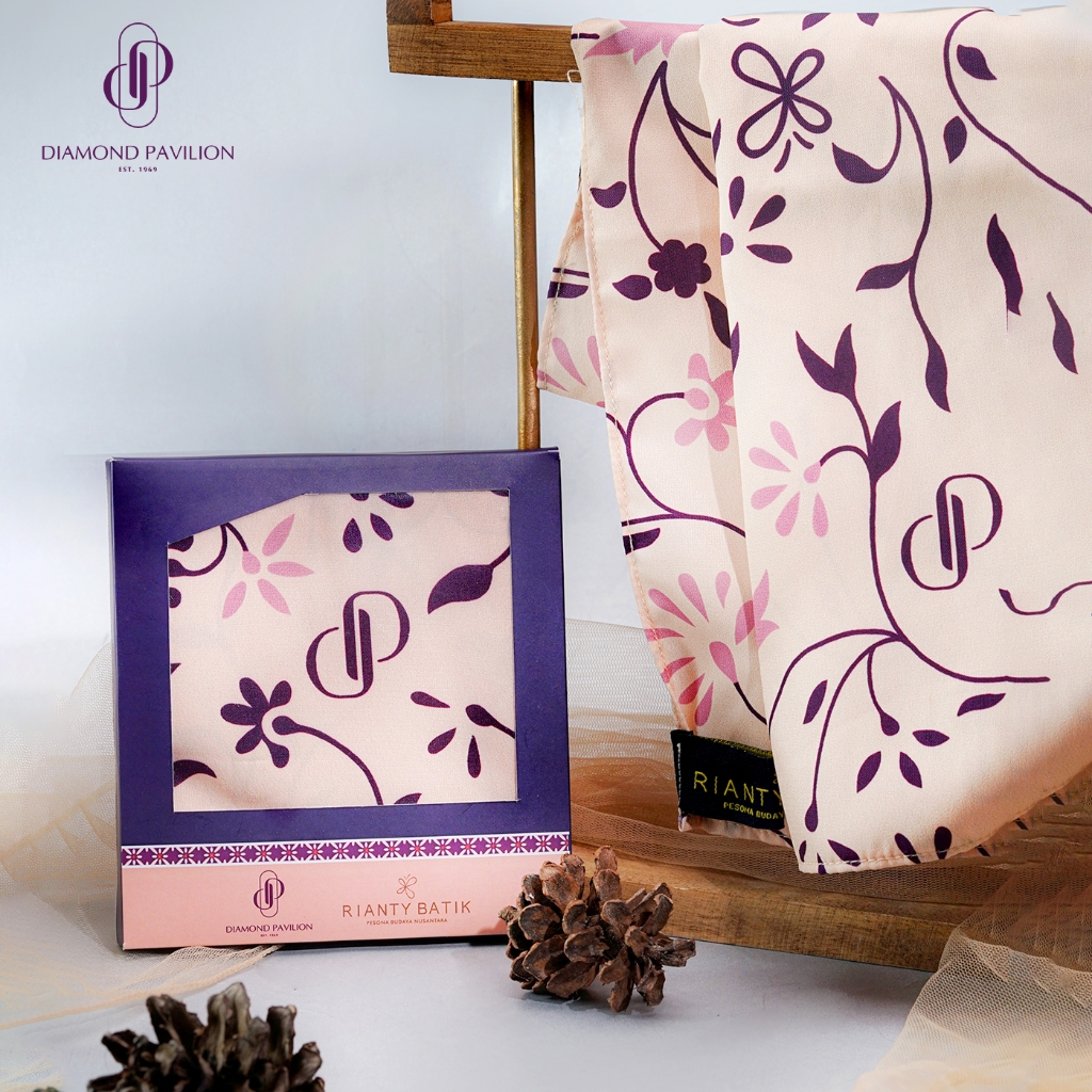 [NOT FOR SALE] HERITAGE SCARF DIAMOND PAVILION