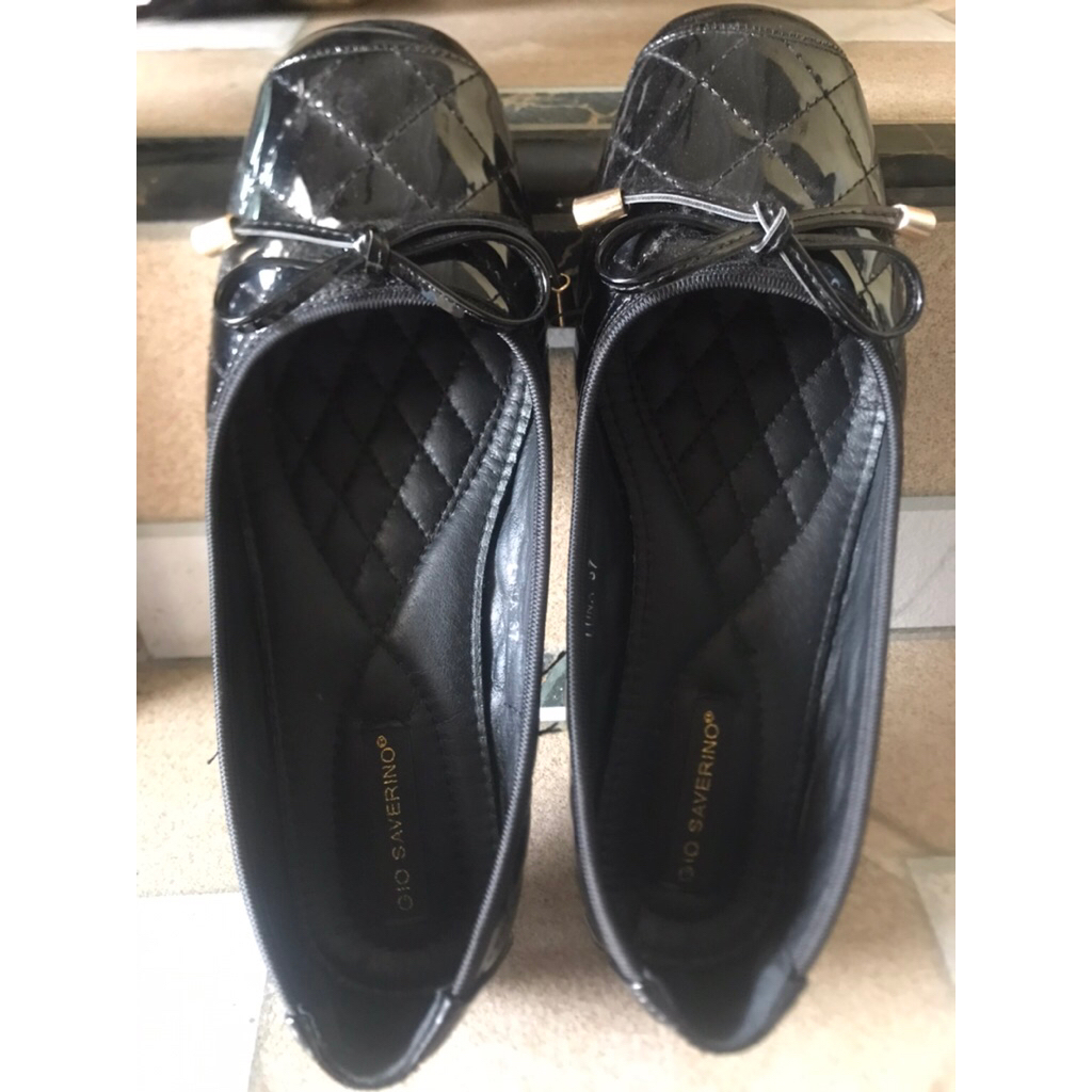 preloved sepatu wanita flatshoes gio saverino black (size 37)