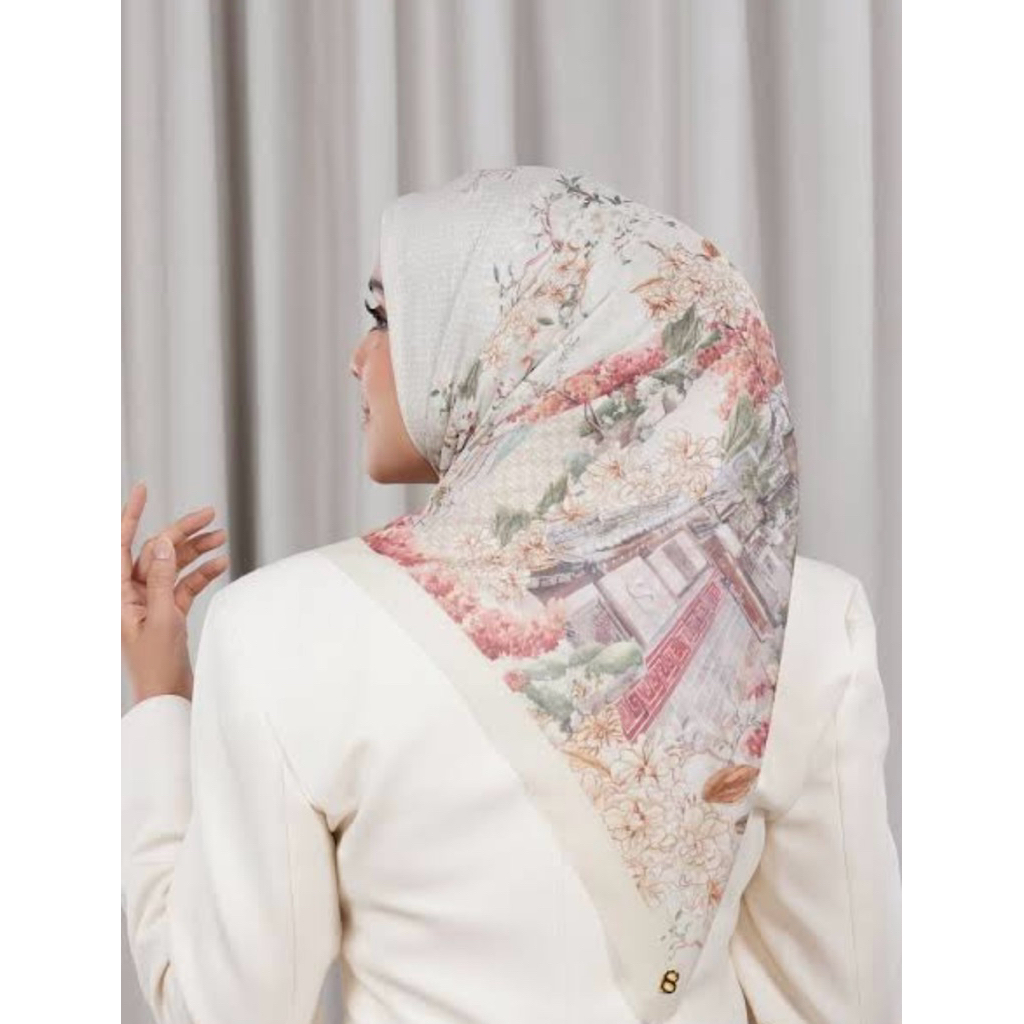 Preloved scarf buttonscarves