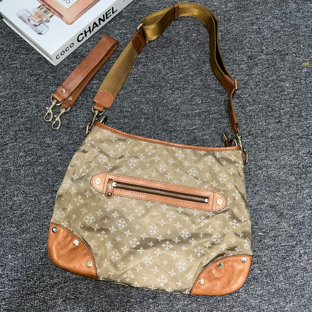 Russet Hobo Bag vvgc
