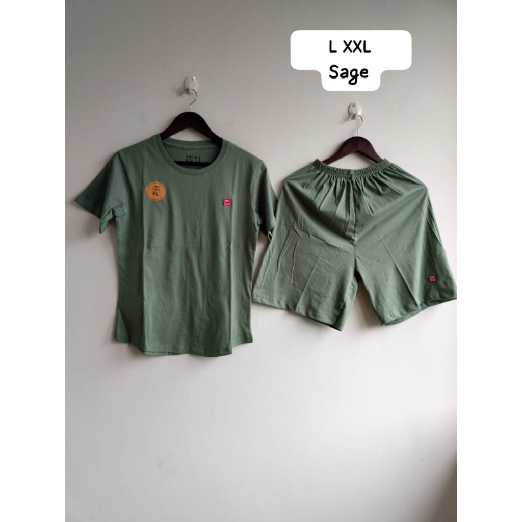 Setelan Uniqlo Jumbo