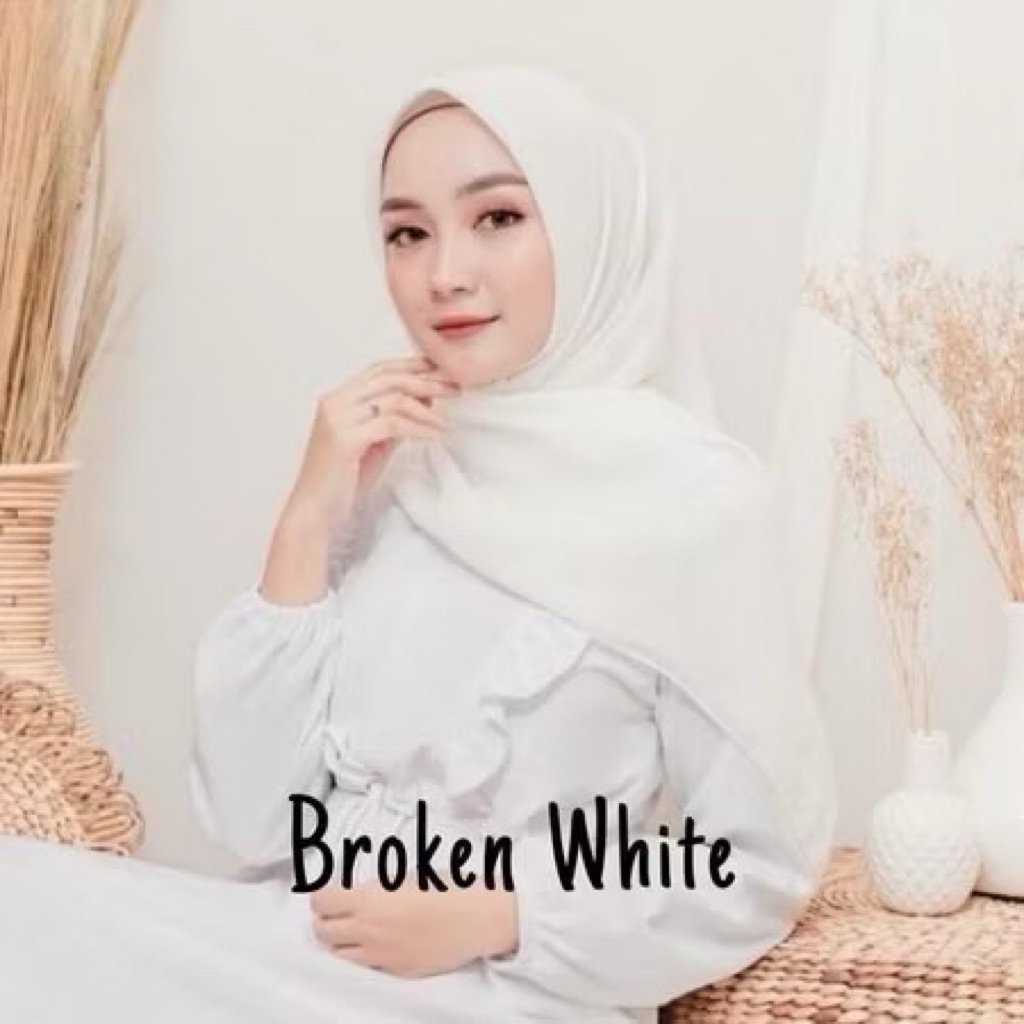 Hijab Bella Square Broken White || Hijab Segiempat Bella Square Pollycotton Warna broken white
