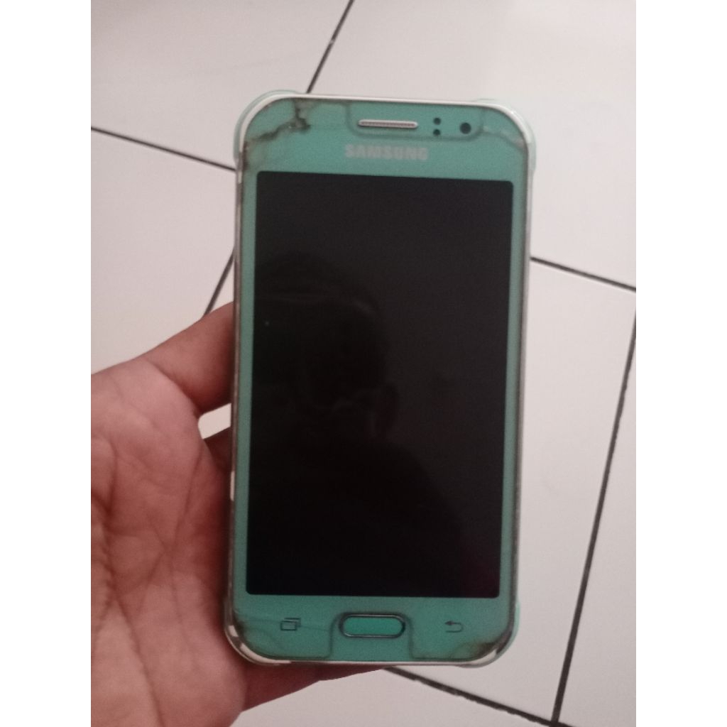 Samsung J111f minus LCD