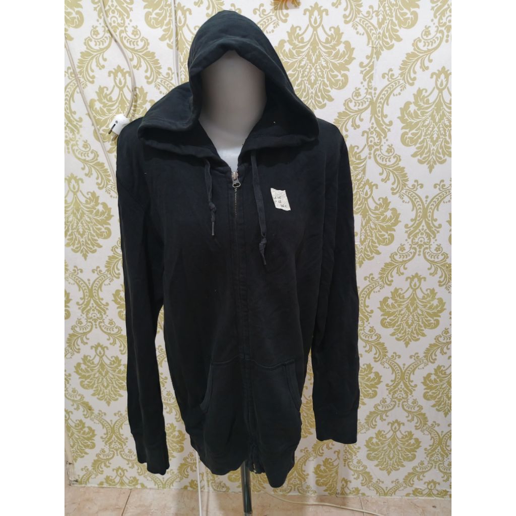 Hoodie  UNIQLO Unisex Hitam Polos